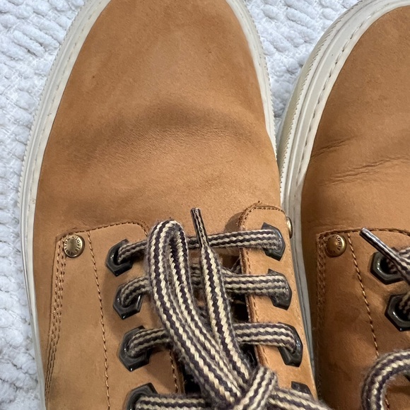 Louis Vuitton Men’s Sneaker. LV men’s size 7 1/2 (9.5 US) - Picture 10 of 11